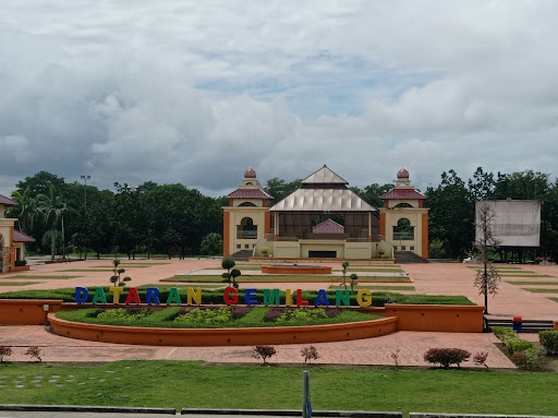 Dataran Gemilang Yong Peng