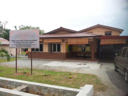 Rumah Anak Yatim dan Asnaf As-Solihin