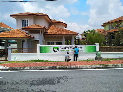 Rumah Anak Yatim Cahaya Mahkota - RAYCM