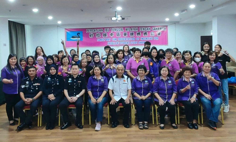 Persatuan Ibu Tunggal Sarawak - Sokongan & Komuniti Ibu Tunggal